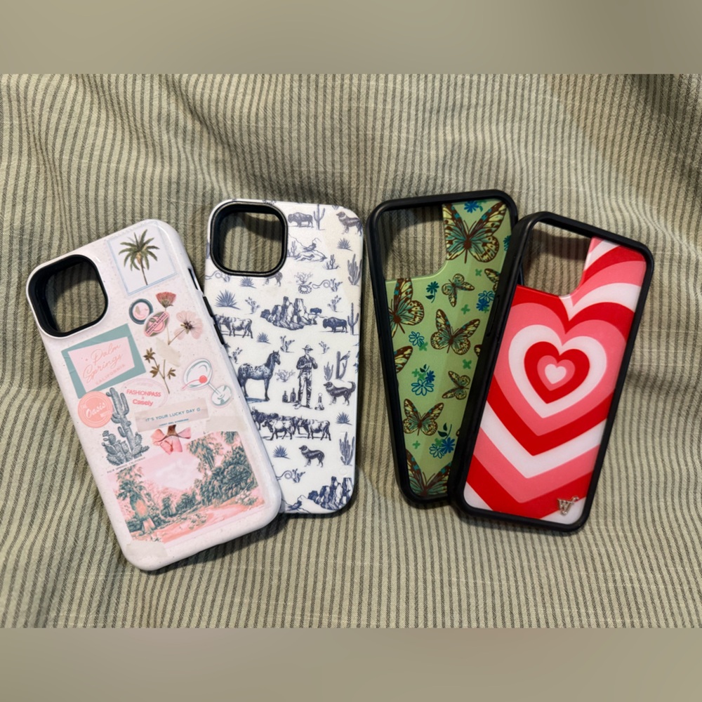 Casely & Wild Flower iPhone 13 Case Set - Pink, Blue, Green, Red